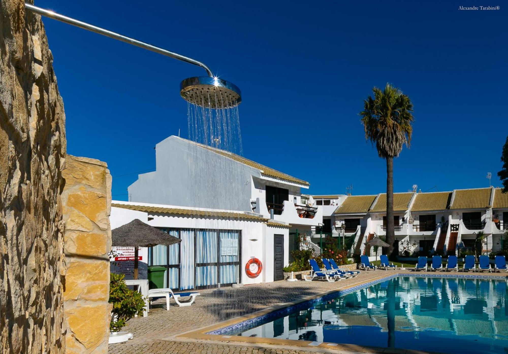 B12 - Pool And Sun Apartment Лагос Екстериор снимка