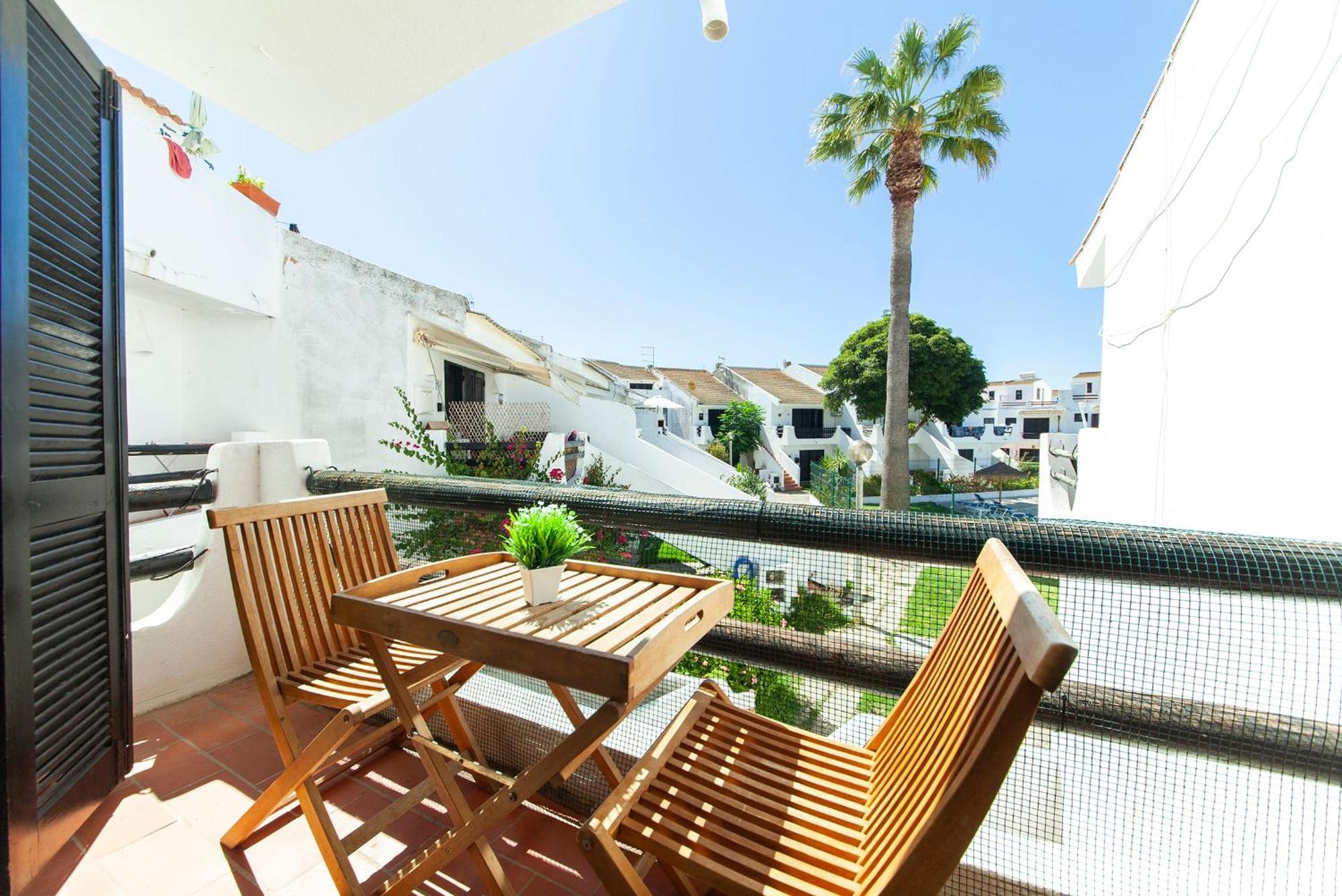 B12 - Pool And Sun Apartment Лагос Екстериор снимка